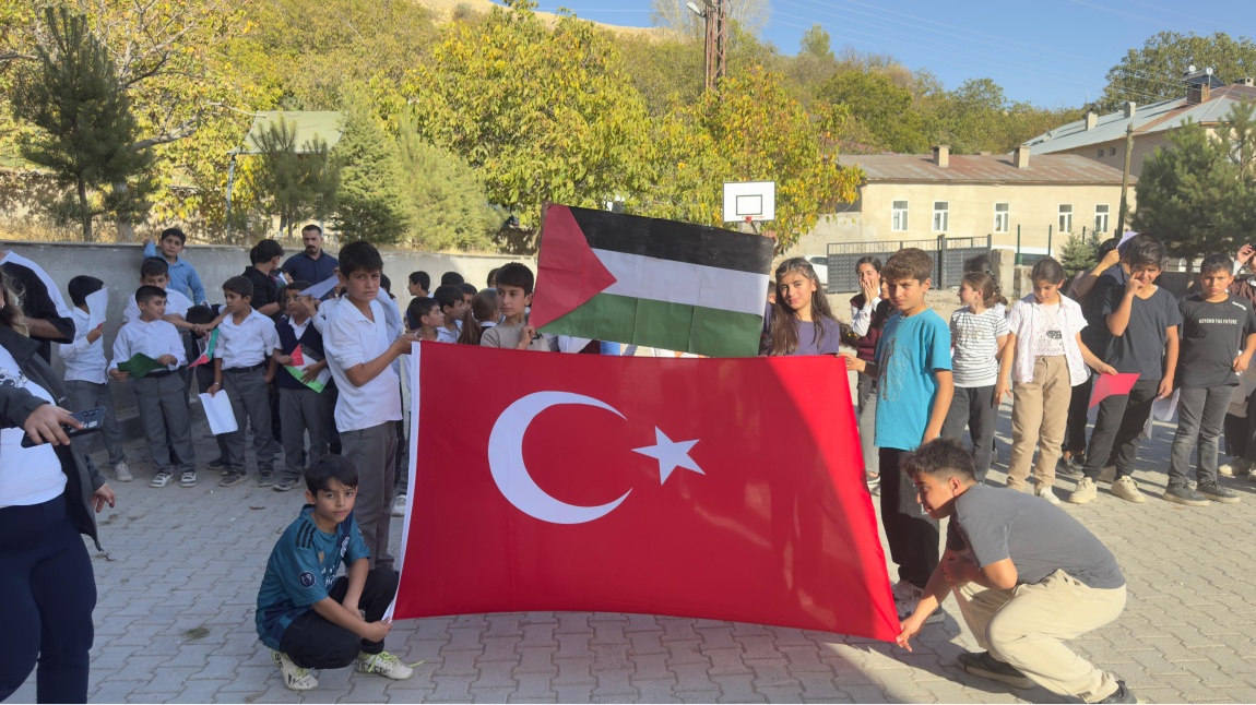 FİLİSTİN'E DESTEK